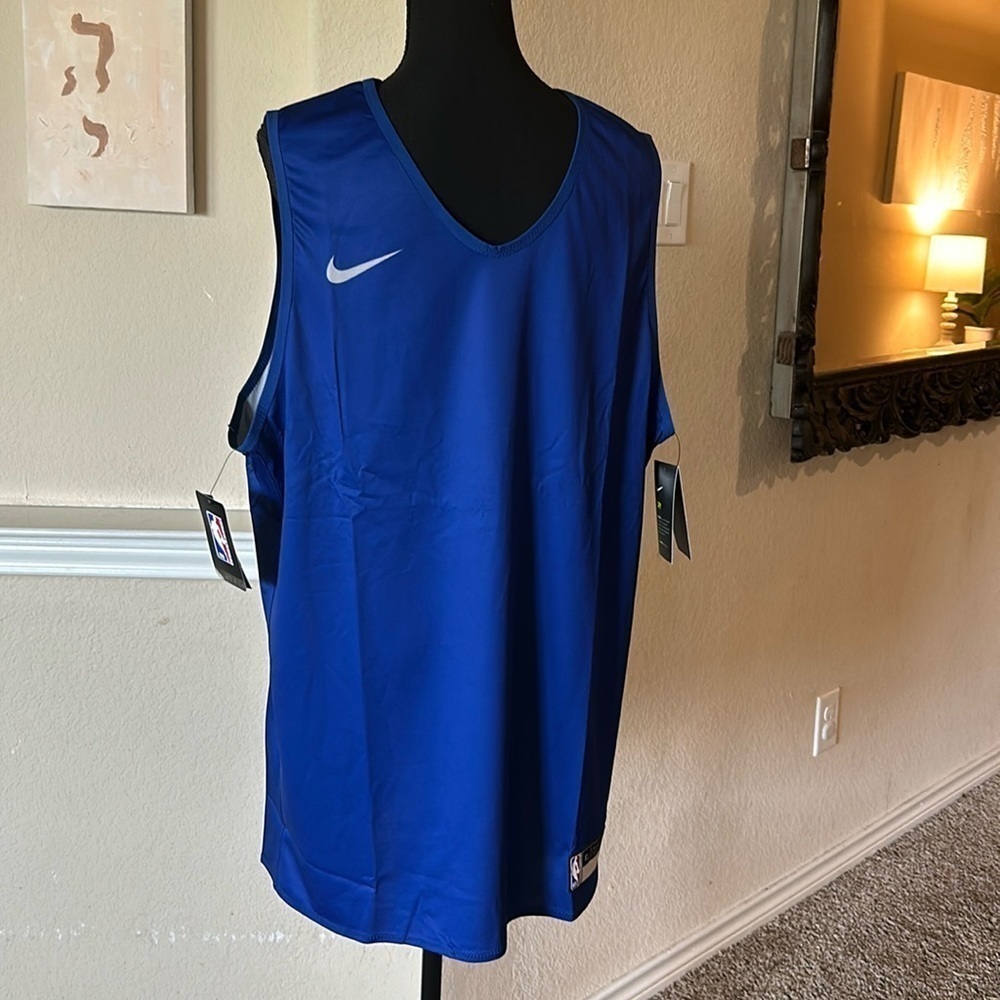 NIKE NBA  Compression Tank NWT STANDARD FIT